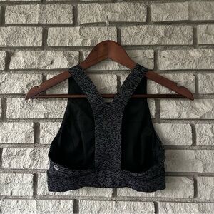 Lululemon Black and White Fast & Free Software Alpine Sports Bra Size 8